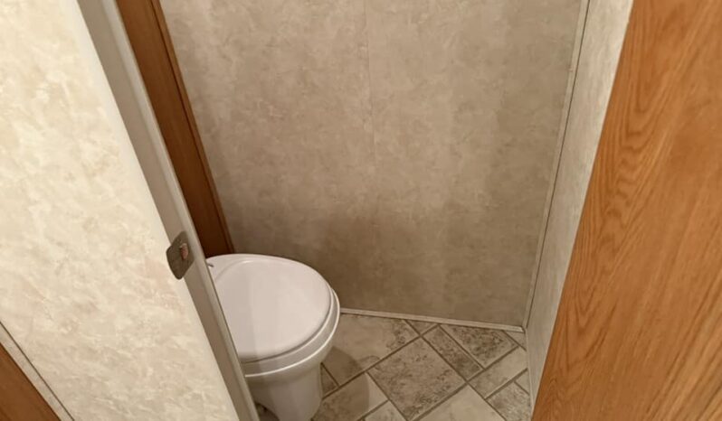 
								2007 KZ Jag 28 full									