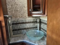 
										2016 Newmar Dutch Star 4018 full									