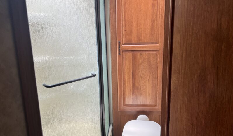 
								2011 Keystone Montana 3665RE full									