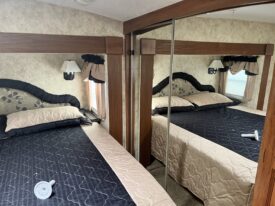 2011 Keystone Montana 3665RE