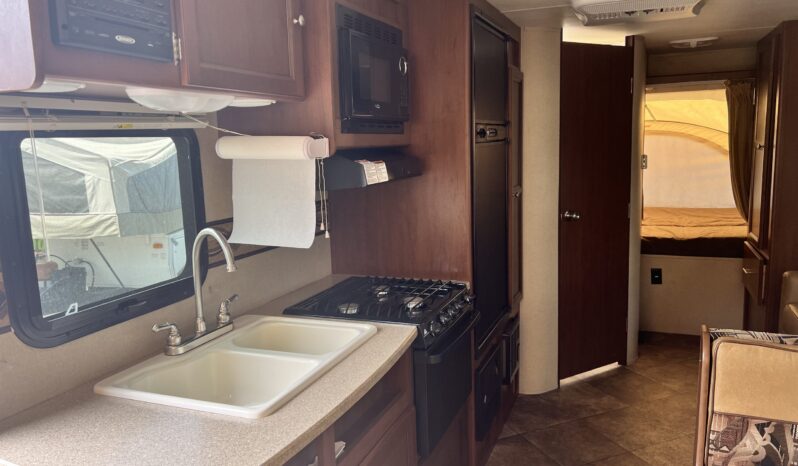 
								2014 Kodiak Express 216E full									