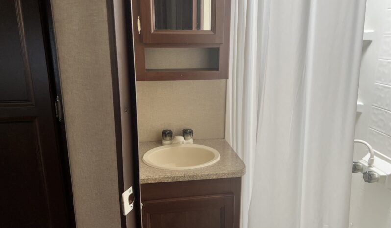 
								2014 Kodiak Express 216E full									