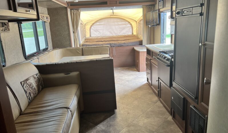 
								2014 Kodiak Express 216E full									