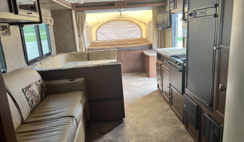 
								2014 Kodiak Express 216E full									