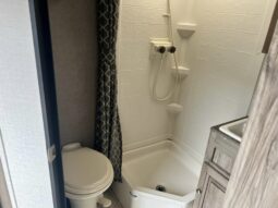 
										2019 Palomino Real Lite RL181 full									