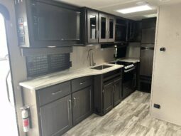 
										2022 Grand Design Transcend 200MK full									
