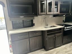 
										2022 Grand Design Transcend 200MK full									