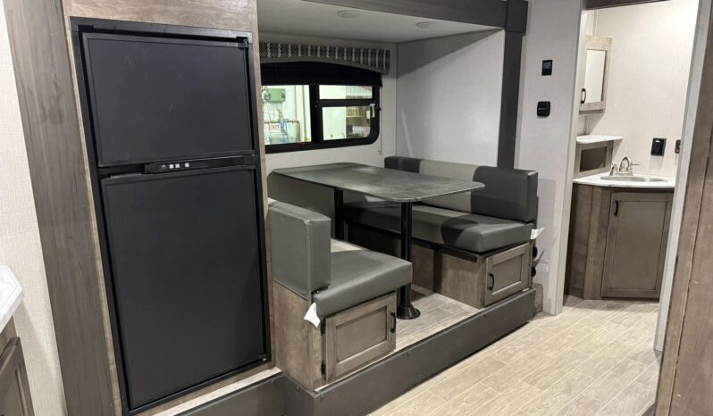 
								2021 KZ Sonic SN231VRK full									