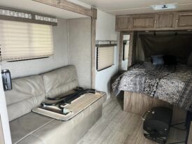 2019 Palomino Real Lite RL181