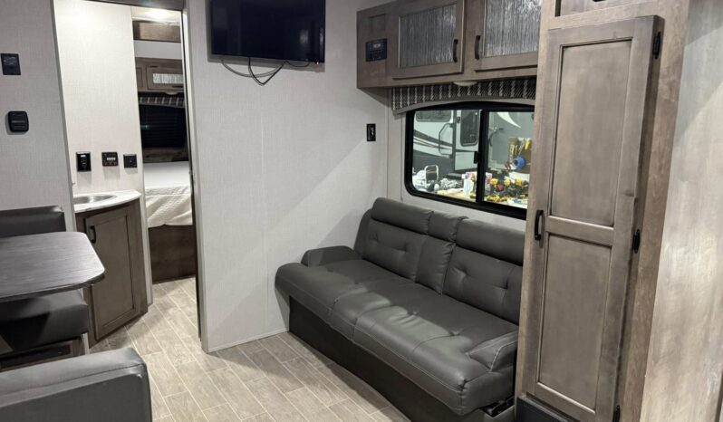 
								2021 KZ Sonic SN231VRK full									