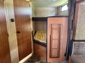 2015 FOREST RIVER CHEROKEE 274DBH