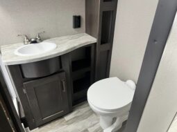 
										2022 Grand Design Transcend 200MK full									