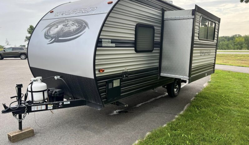 
								2019 Cherokee Wolf Pup 16PF full									