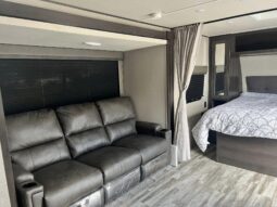 
										2022 Grand Design Transcend 200MK full									