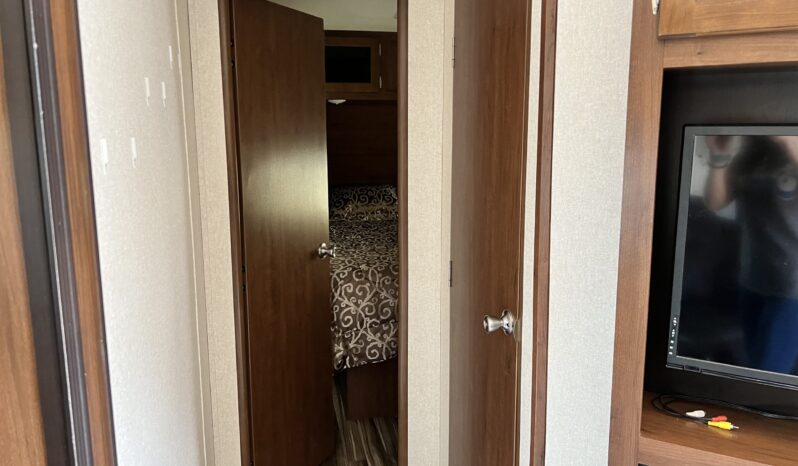 
								2017 Jayco Jayflight 33RBTS full									