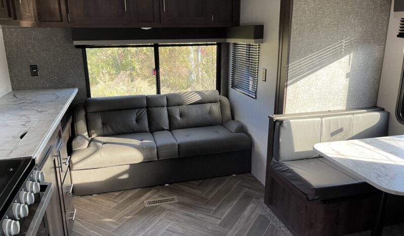 
								2021 KZ Sportsman 241RLSE full									