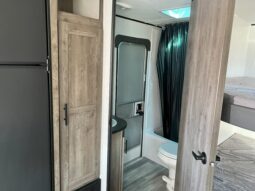 
										2021 Heartland Pioneer BH270 full									