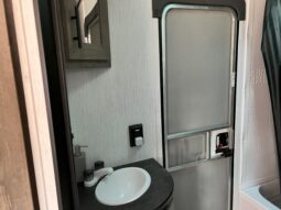 
										2021 Heartland Pioneer BH270 full									