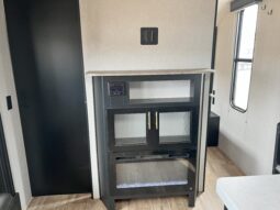 
										2021 Cherokee Grey Wolf 26DBH full									