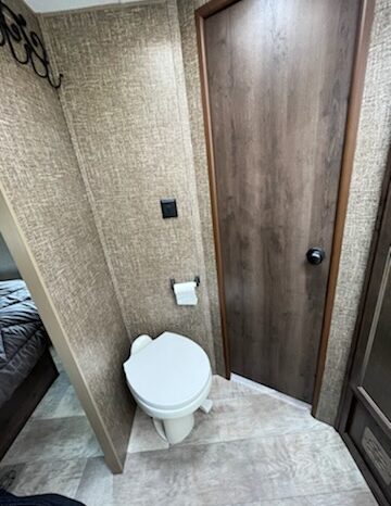 
								2017 KZ Connect C241RLK full									