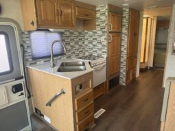 
										2003 Forest River Georgetown 325 full									