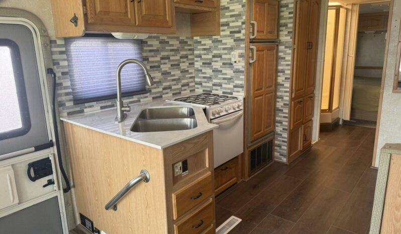 
								2003 Forest River Georgetown 325 full									