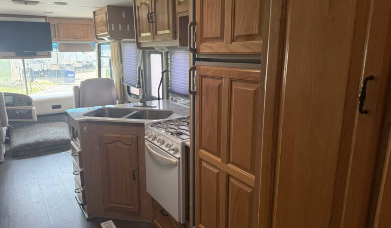 
								2003 Forest River Georgetown 325 full									