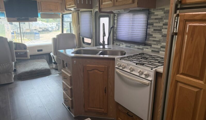 
								2003 Forest River Georgetown 325 full									