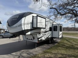 
										2022 Forest River Rockwood Ultra Lite 2445WS full									