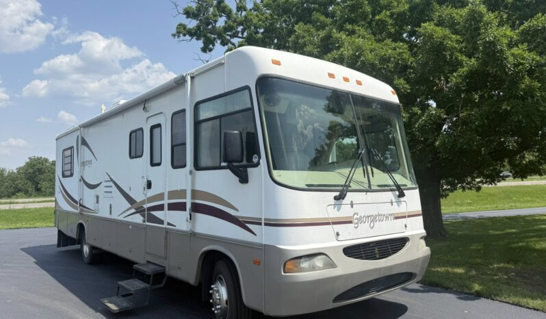 
								2003 Forest River Georgetown 325 full									