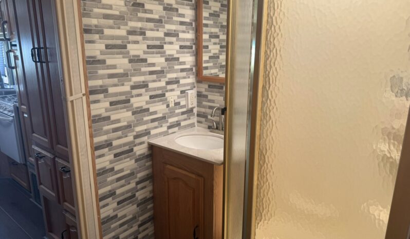 
								2003 Forest River Georgetown 325 full									