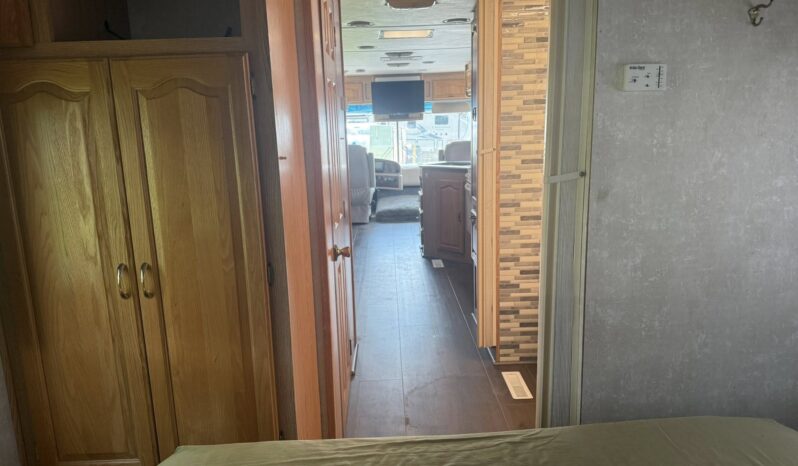 
								2003 Forest River Georgetown 325 full									
