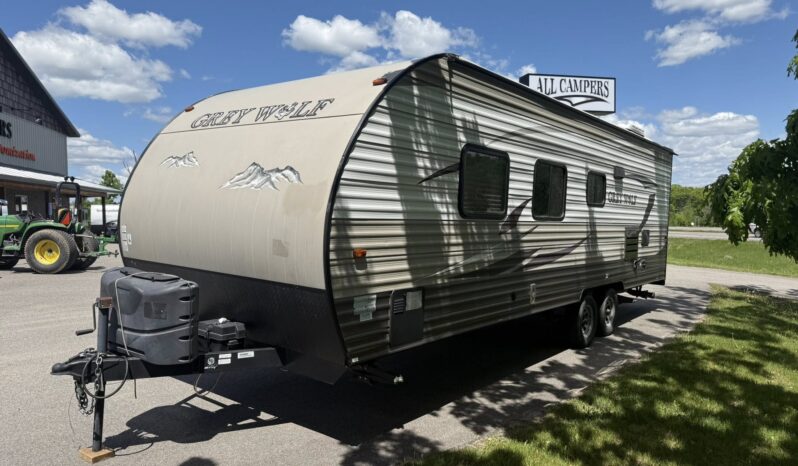 
								2015 Forest River Grey Wolf 26BH full									