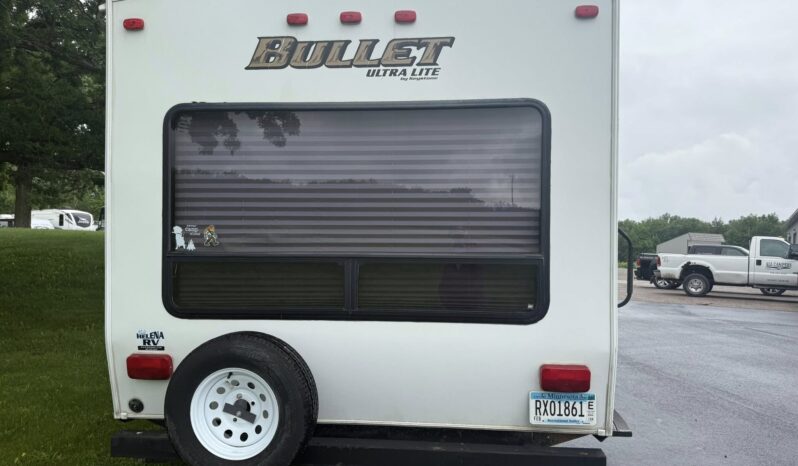 
								2012 Keystone Bullet Ultra Lite 284RLS full									