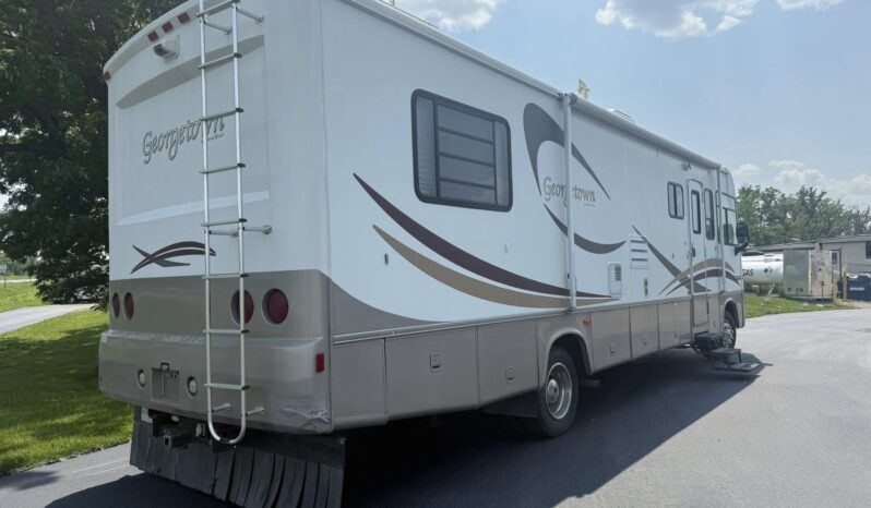 
								2003 Forest River Georgetown 325 full									