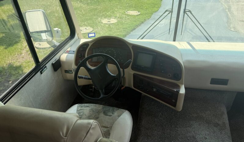 
								2003 Forest River Georgetown 325 full									