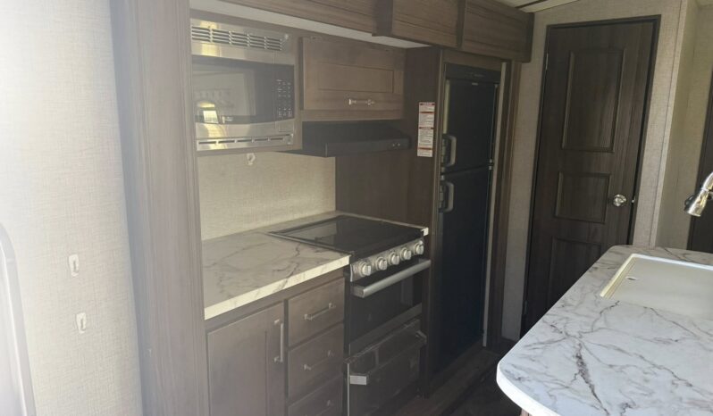 
								2019 Keystone Loredo 280RB full									