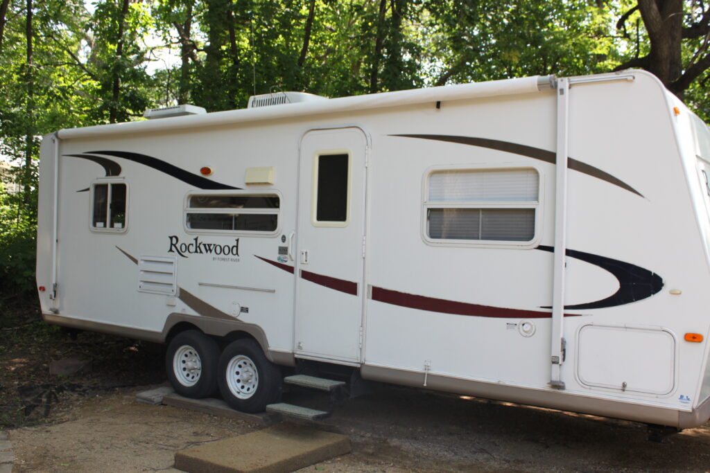 Motorhome in St. Cloud
