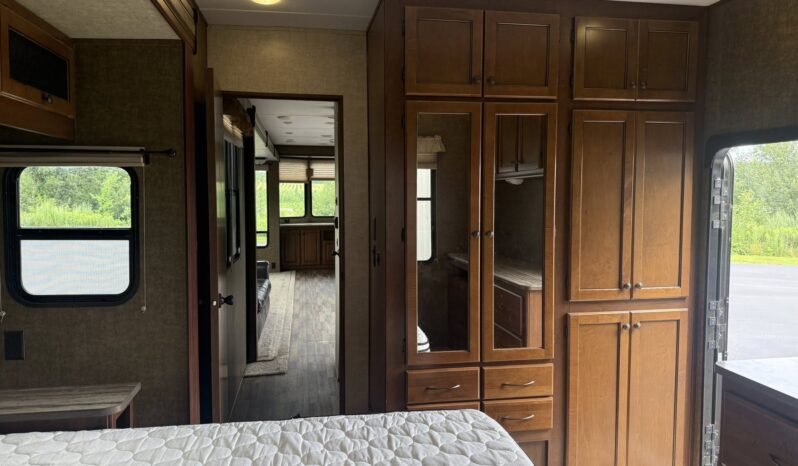 
								2015 Breckenridge Lakeview 40FKBS full									