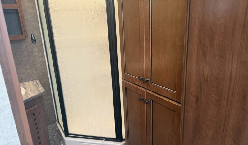 
								2015 Breckenridge Lakeview 40FKBS full									