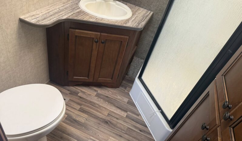 
								2015 Breckenridge Lakeview 40FKBS full									