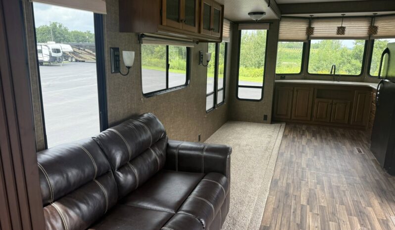 
								2015 Breckenridge Lakeview 40FKBS full									