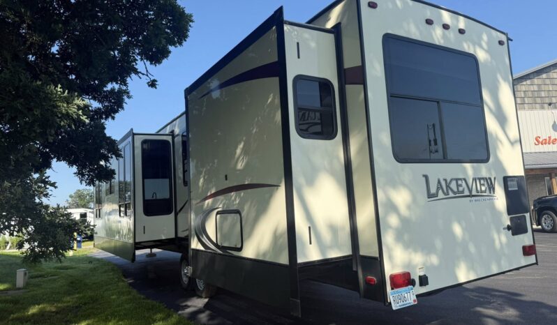 
								2015 Breckenridge Lakeview 40FKBS full									