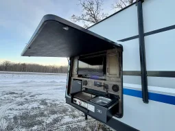 
										2022 Venture Sporttrek 332VBH full									