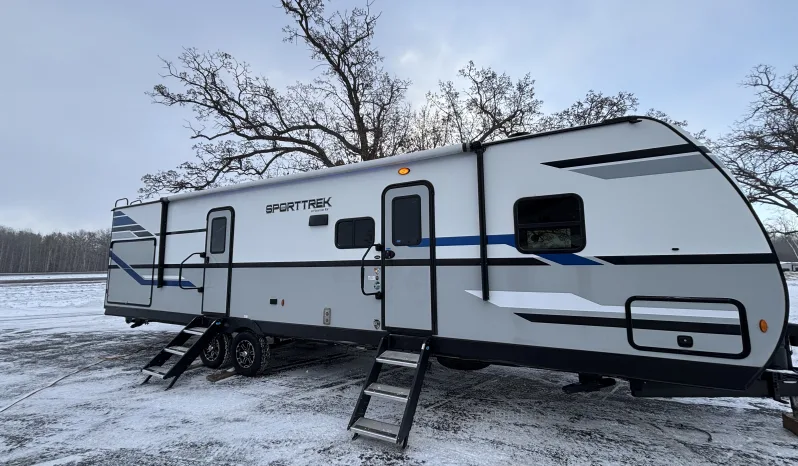 
								2022 Venture Sporttrek 332VBH full									