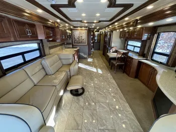 2014 American  Revolution 42G – Luxury Diesel Pusher