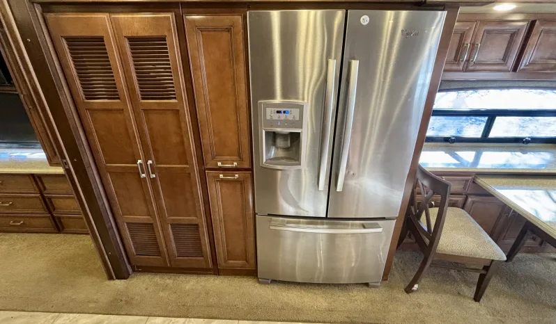 
								2014 American  Revolution 42G – Luxury Diesel Pusher full									