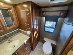 
										2014 American  Revolution 42G – Luxury Diesel Pusher full									