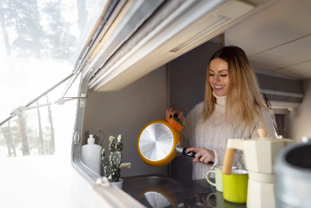 organizing a camper