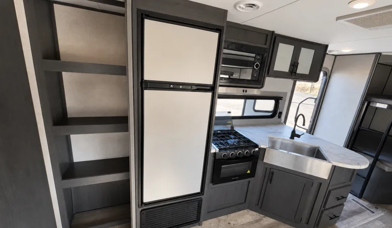 
								2021 Dutchman Aspen Trail 2850BH full									
